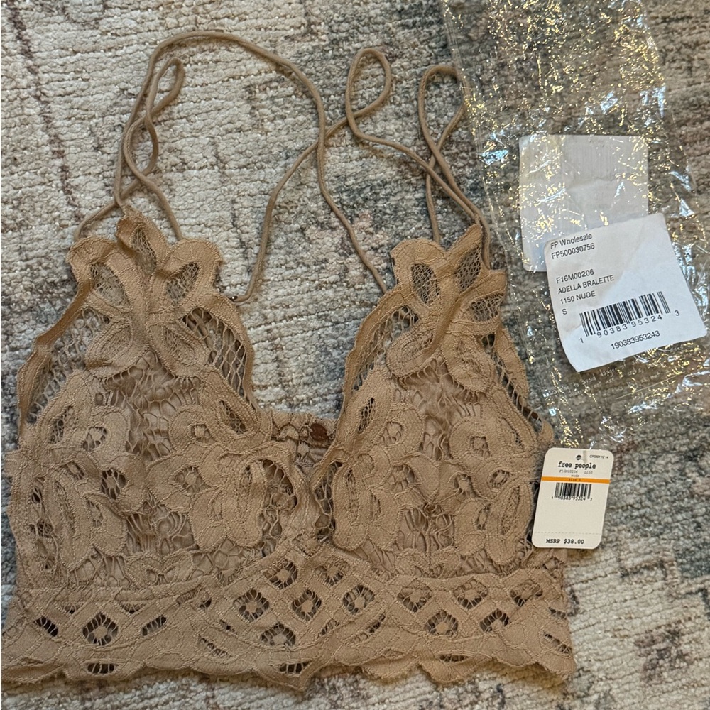 Free people NWT Lace Adella Bralette in nude size small in original package